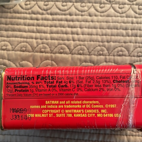 Whitmans surprise Batman tin  1997. - Picture 5 of 5